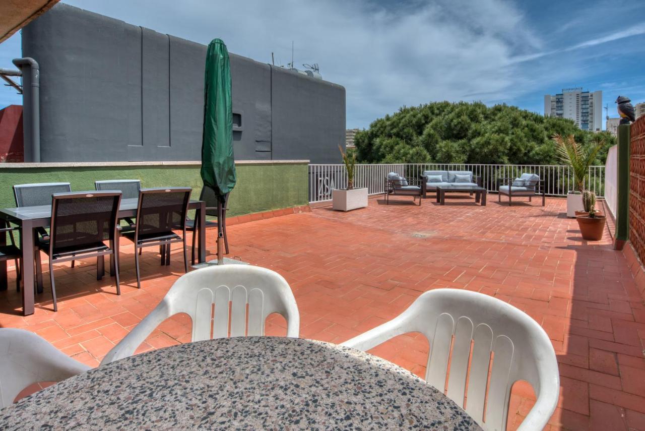 Albatros: Central 5-Person Apartment with Terrace, Parking, Near Beach Platja d'Aro Exterior photo